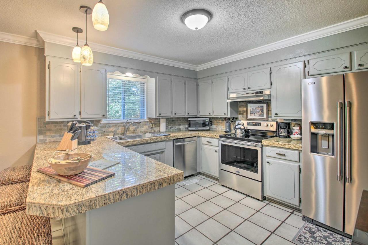 Charming Hot Springs Home With Sunroom And Yard 外观 照片