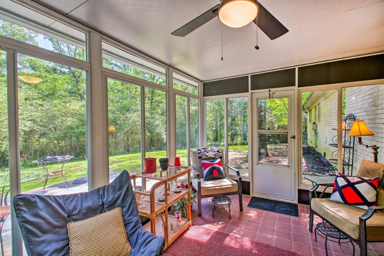 Charming Hot Springs Home With Sunroom And Yard 外观 照片